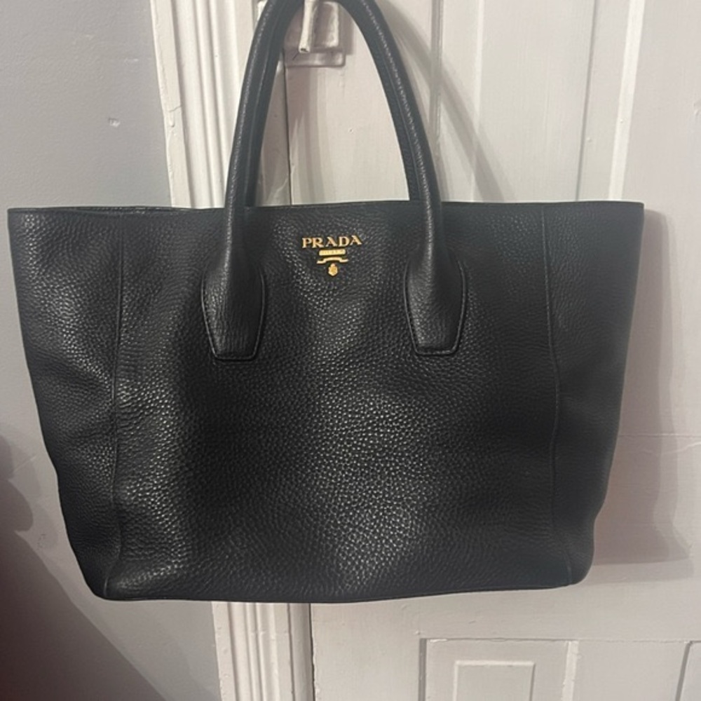 Prada Vitello Daino tote